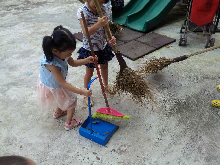 河堤新街社区洒扫应对服务活动 - 新华博客 -