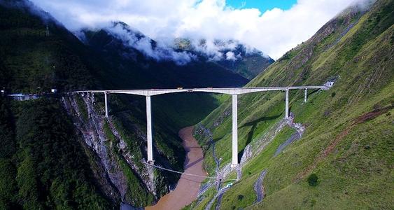 我国藏区最高桥建成通车