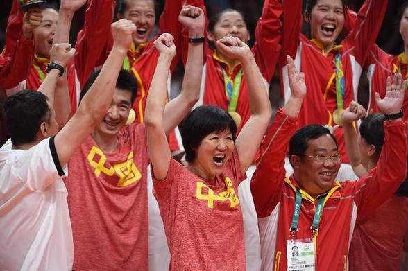 中国女排三夺奥运金牌 郎平圆梦里约-新华网天