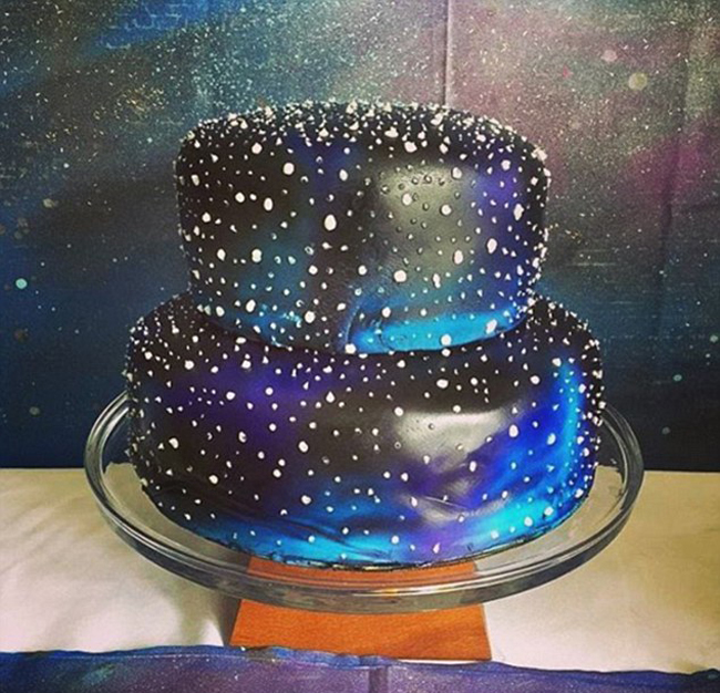 一口吃下银河系:太空主题蛋糕成欧美新网红-