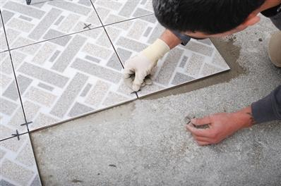 让家里的瓷砖恢复亮丽 瓷砖修复剂使用方法