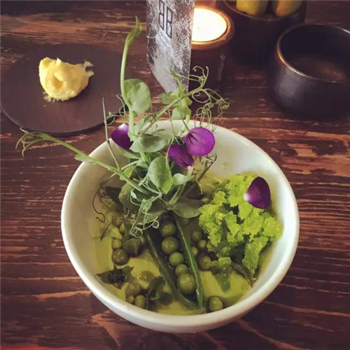 在米其林餐厅吃大碗花菜是什么体验