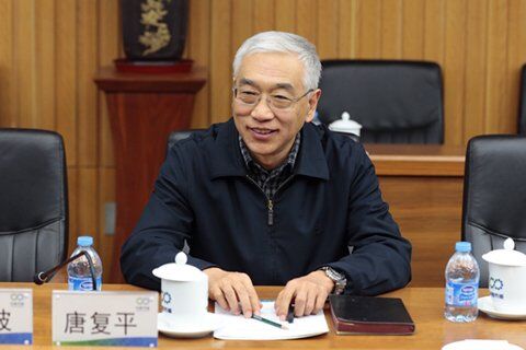 鞍钢集团总经理唐复平接任董事长、党委书记-