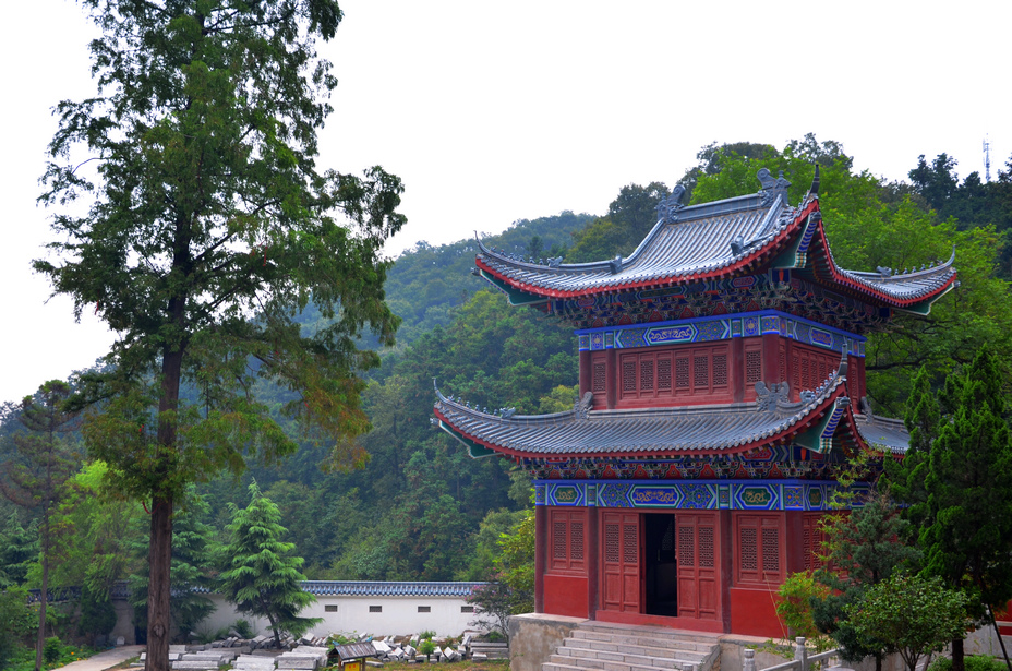 河南 罗山县 灵山寺