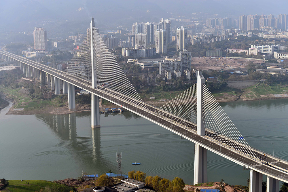 重庆经济直辖市速度,交通地级市速度,说双碑大