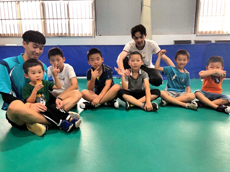 洲泰社区暑期乒乓球夏令营毕营了!