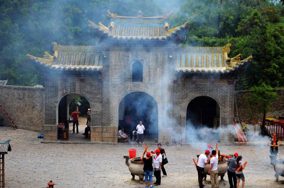 河南 罗山县 灵山寺