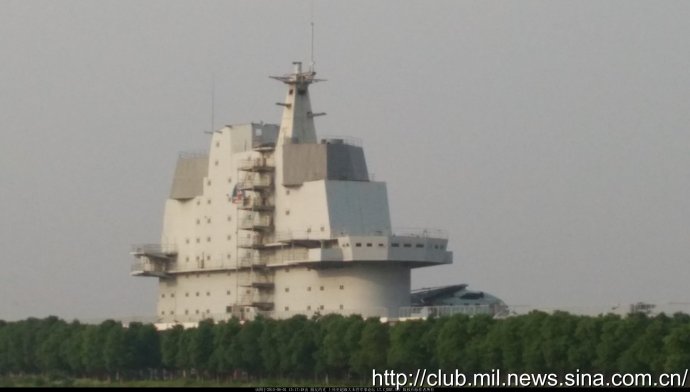 武汉某设计院陆上造舰国产航母、大驱原形毕