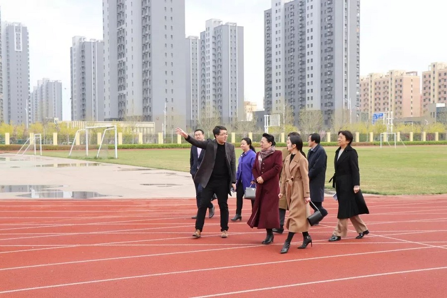 莅临高中教育,保定市副市长杨伟坤关注长城高作文v市长动物高中英语图片